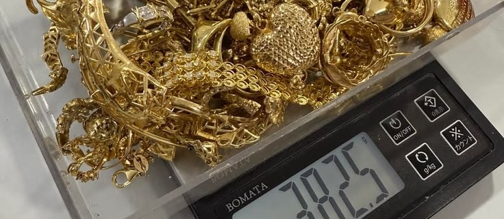 Descubrí qué tener en cuenta al vender oro y plata en Paraguay. Conocé cómo se calcula el valor de tus piezas y dónde realizar una tasación profesional.